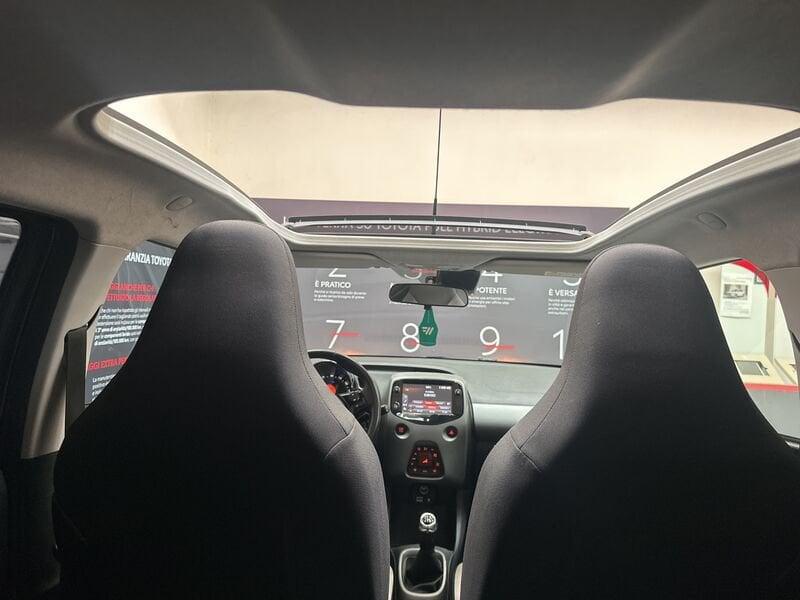Toyota Aygo Aygo Connect 1.0 VVT-i 72 CV 5 porte x-wave