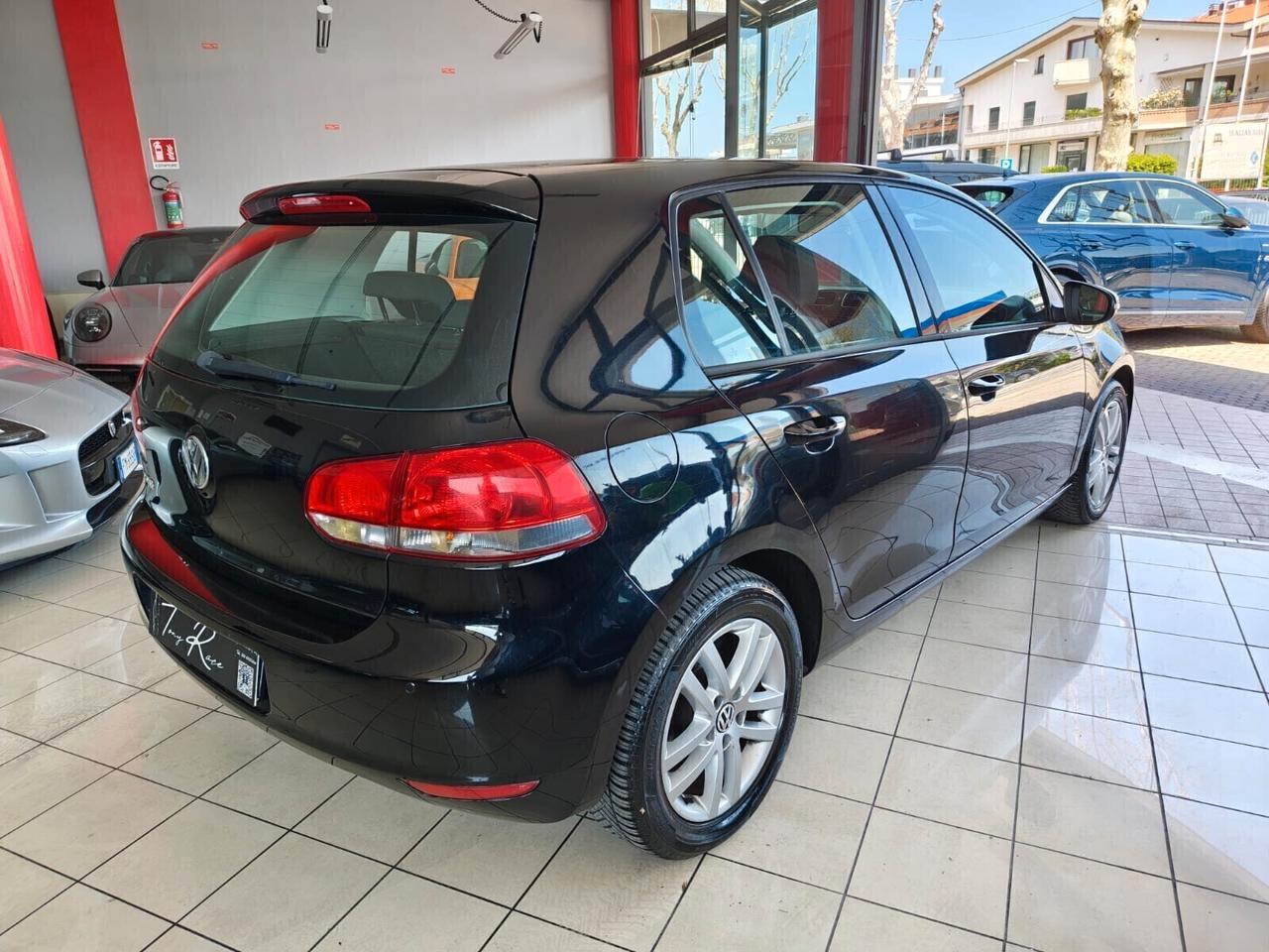 Volkswagen Golf 1.4 5 PORTE METANO