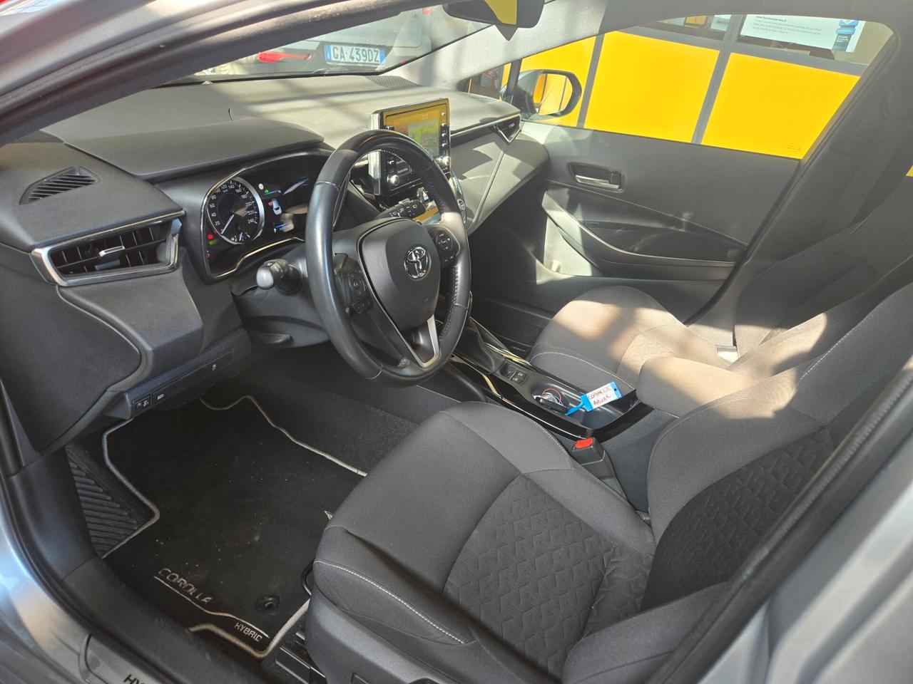 Toyota Corolla 1.8 Hybrid Active IVA ESPOSTA