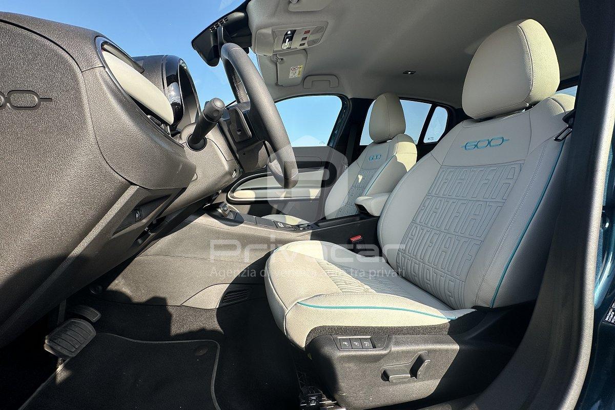 FIAT 600 Hybrid 100 CV DCT MHEV La Prima