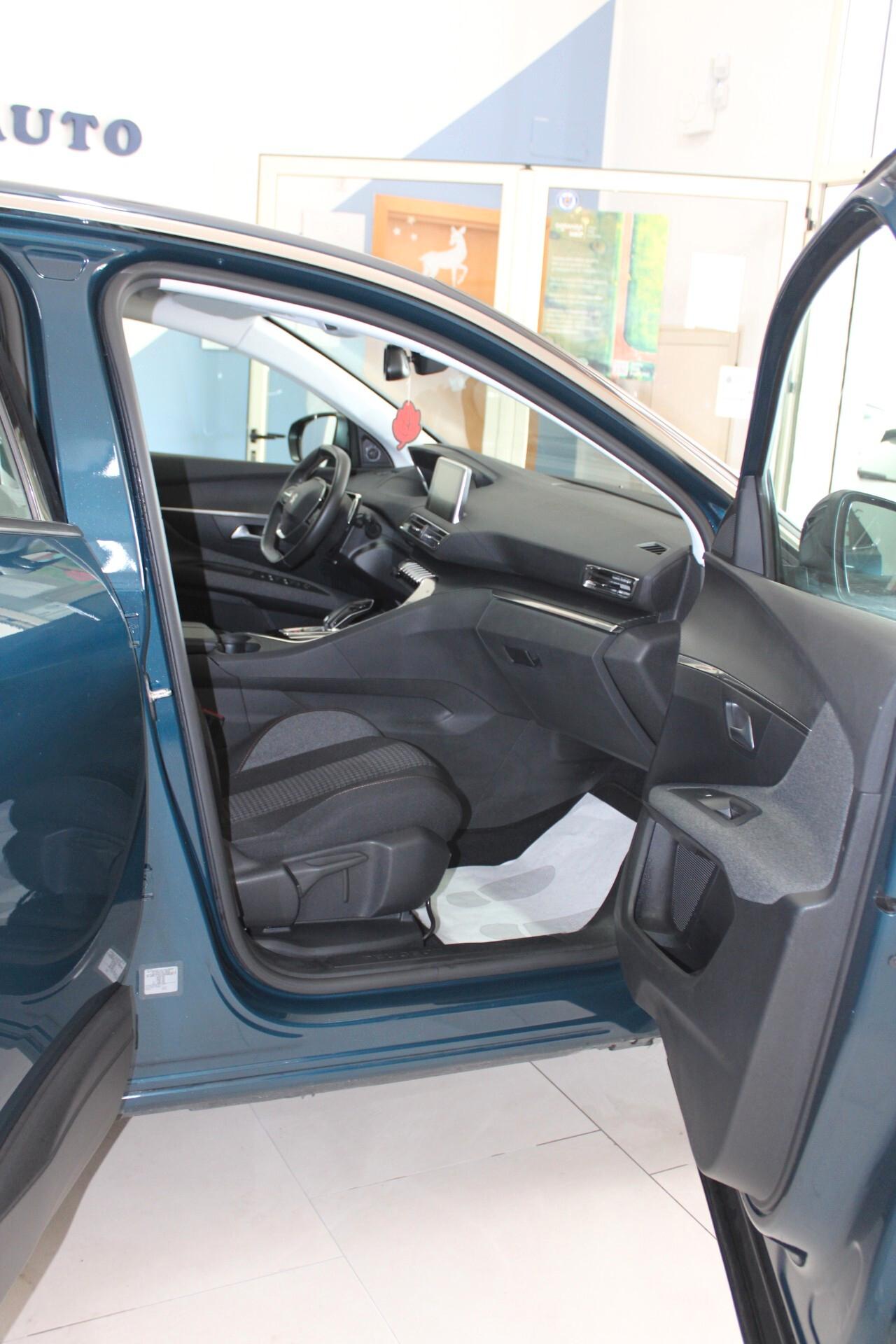 Peugeot 3008 BlueHDi 130 S&S EAT8 GT