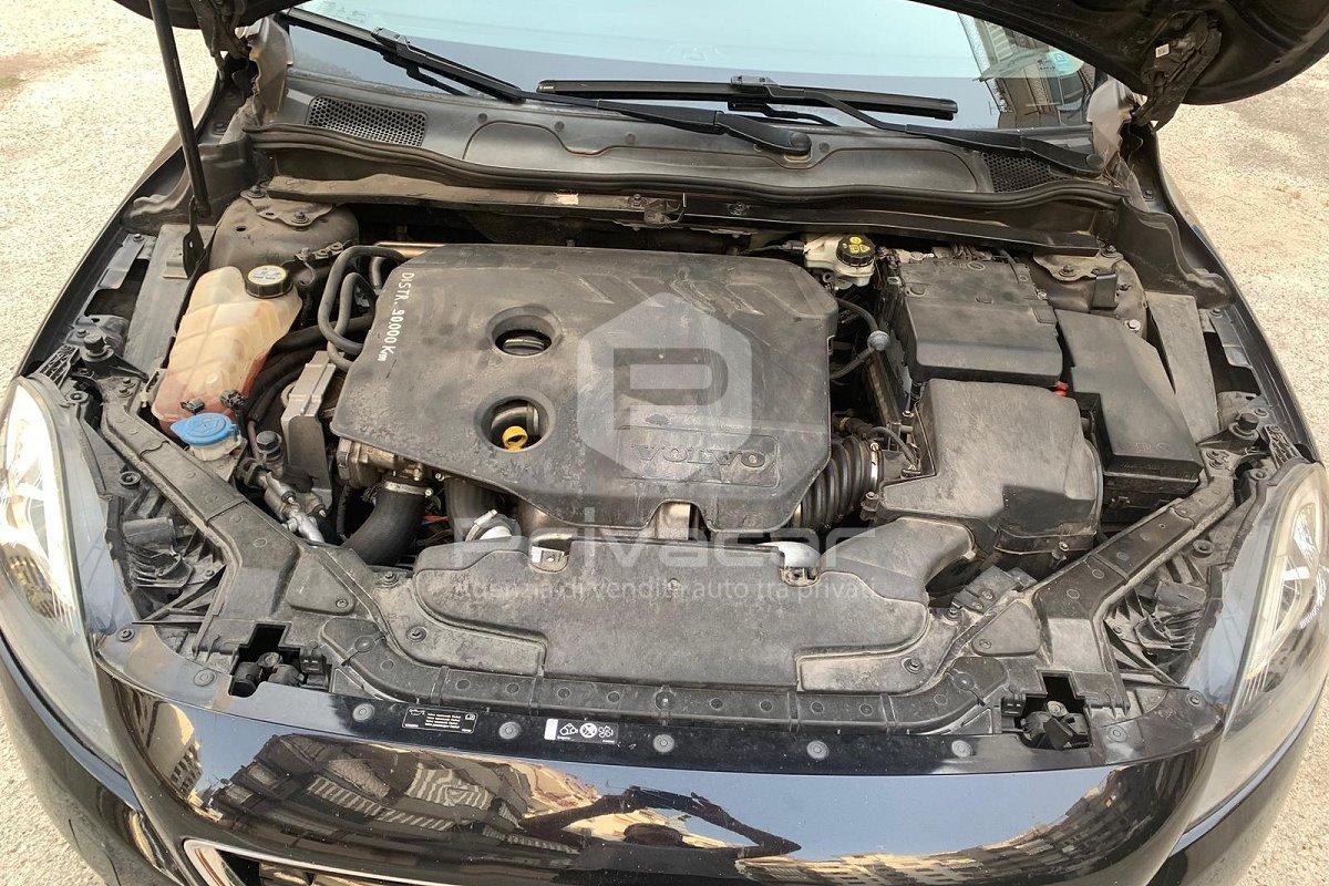 VOLVO V40 D2 1.6 Kinetic