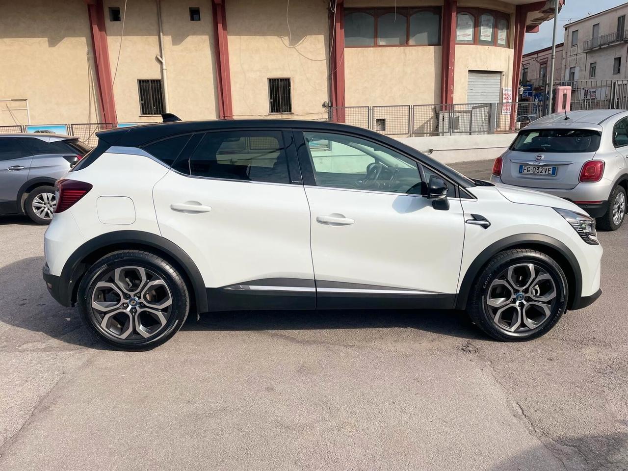 Renault Captur 1.6 E-TECH HYBRID 94CV