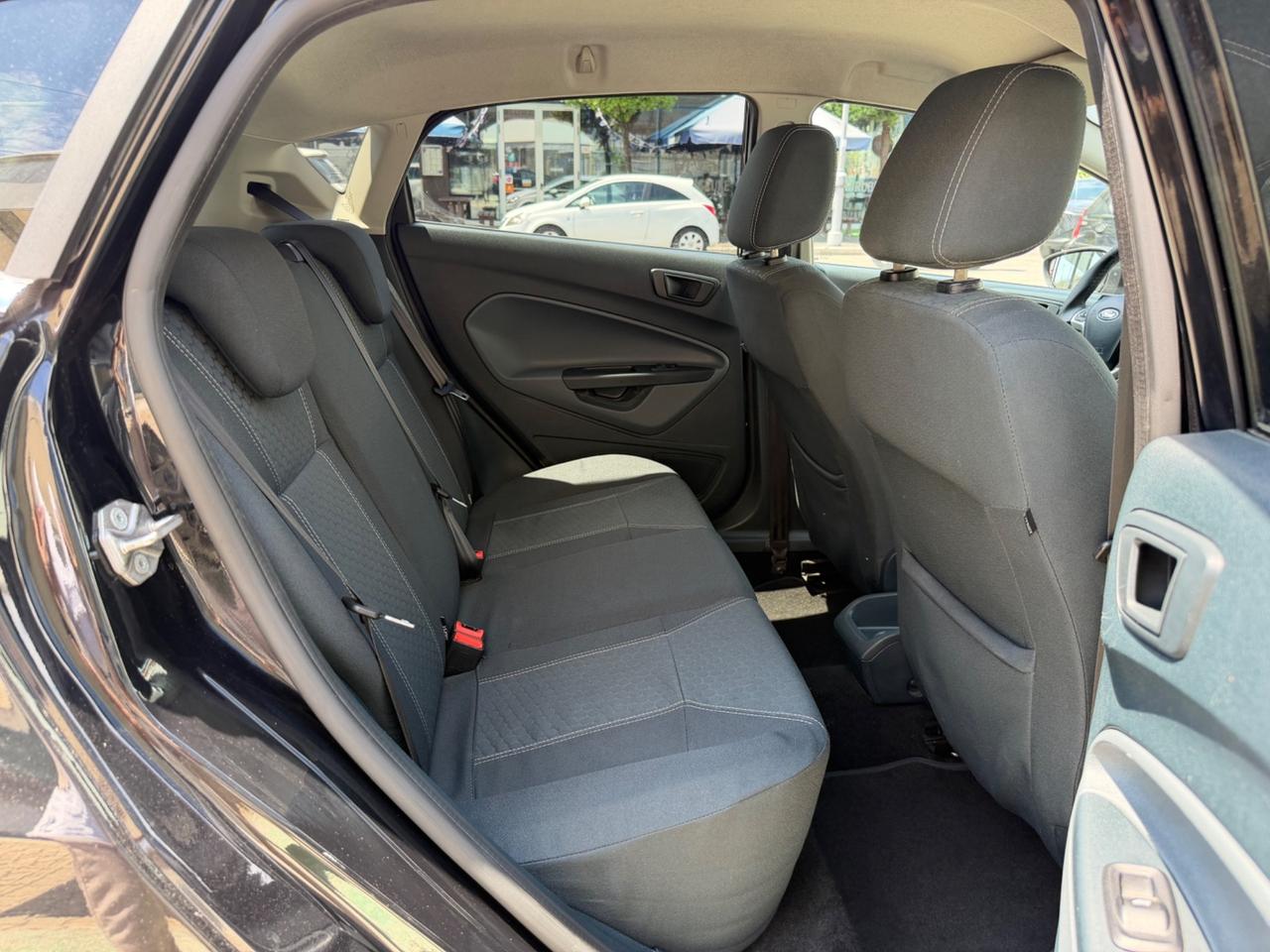 Ford Fiesta 1.4 TDCi Titanium - GARANZIA