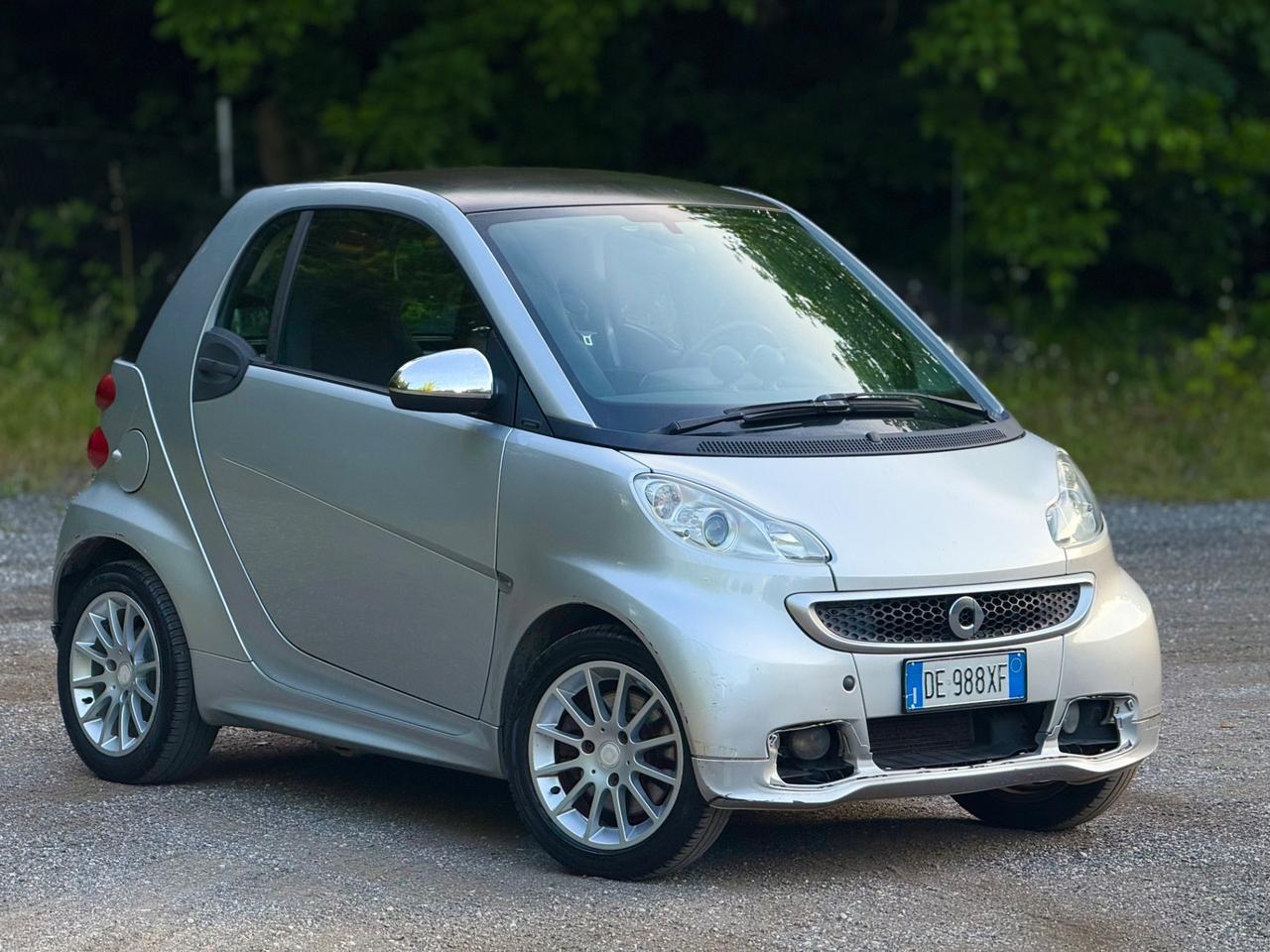 Smart ForTwo 1000 52 kW coupé limited one