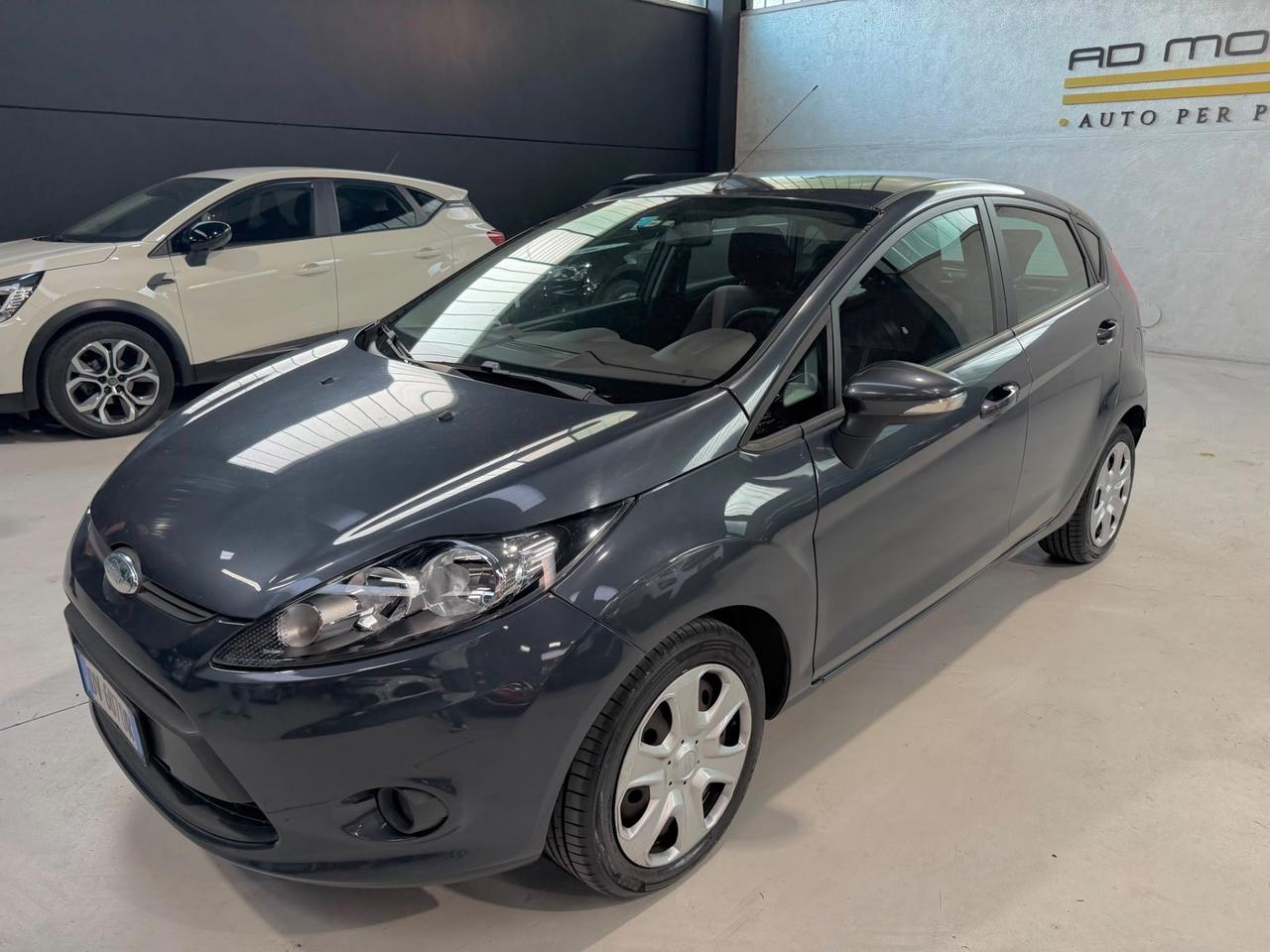 Ford Fiesta Benzina Neopatentati Pneumatici Nuovi