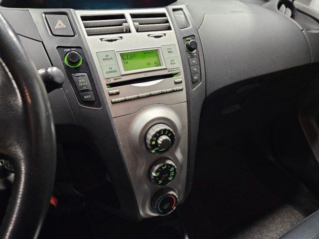 TOYOTA Yaris 1.3 3 porte M-MT Sol AUTOMATICA