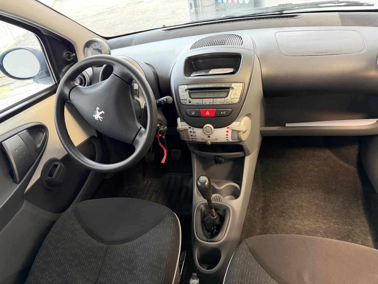 Peugeot 107 1.0 68CV 3p. Sweet Years 2Tronic