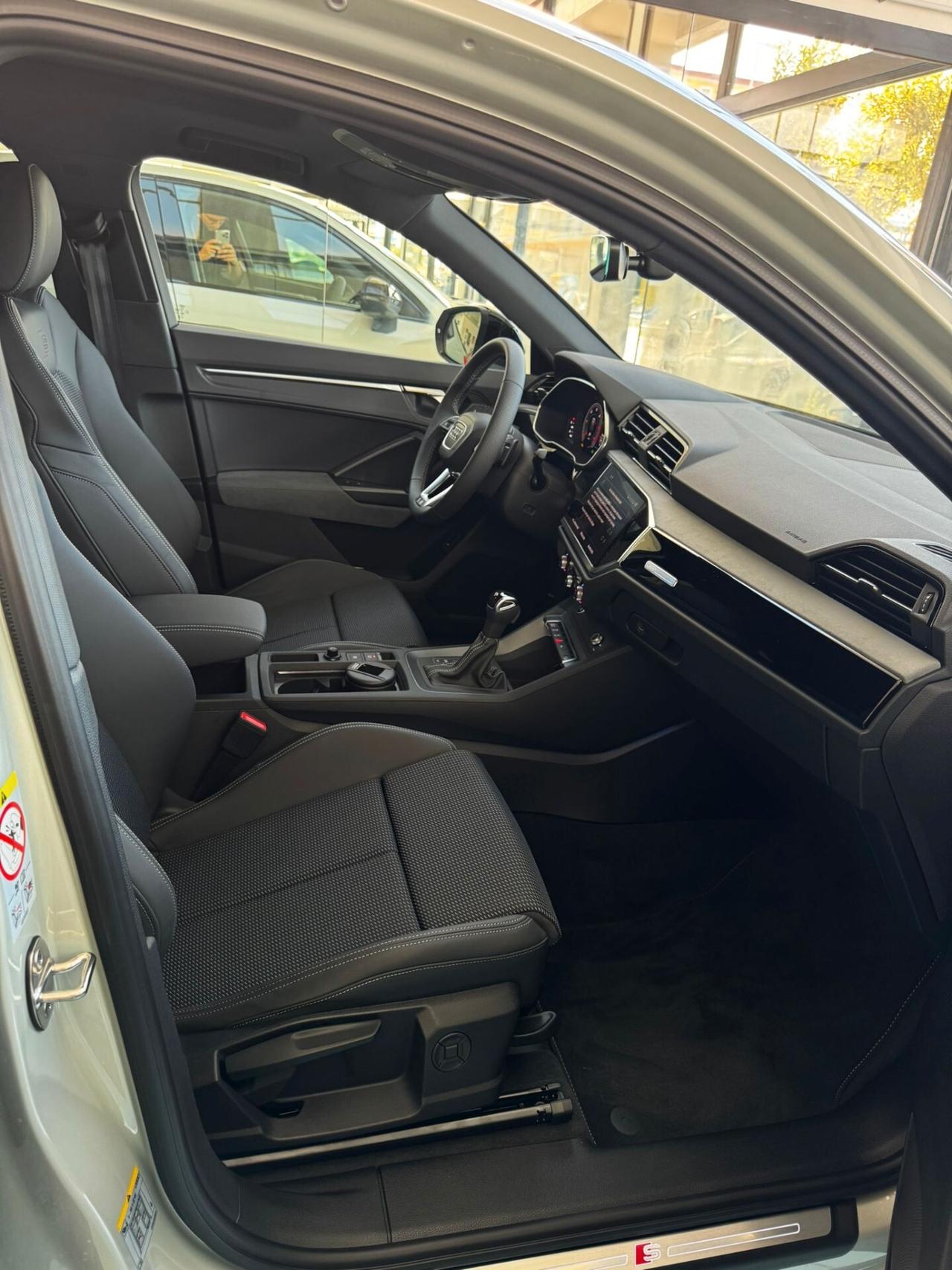 Audi Q3 SPB 35 TDI S tronic S line Black identity