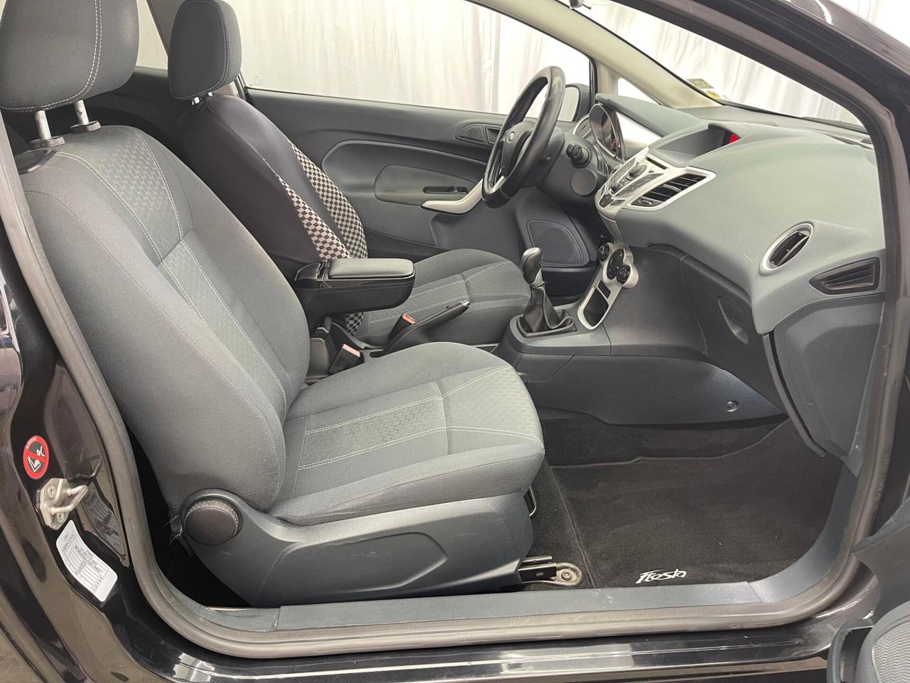 Ford Fiesta 1.4 TDCI PRONTA CONSEGNA FINANZIABILE SENZA BUSTA