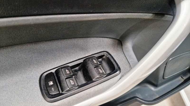 Ford Fiesta 1.2 82 CV Titanium