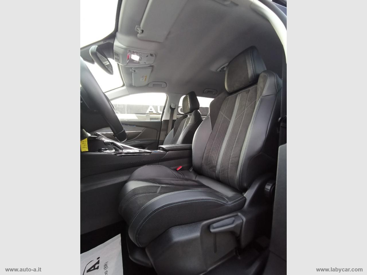 PEUGEOT 5008 BlueHDi 130 S&S EAT8 Crossway