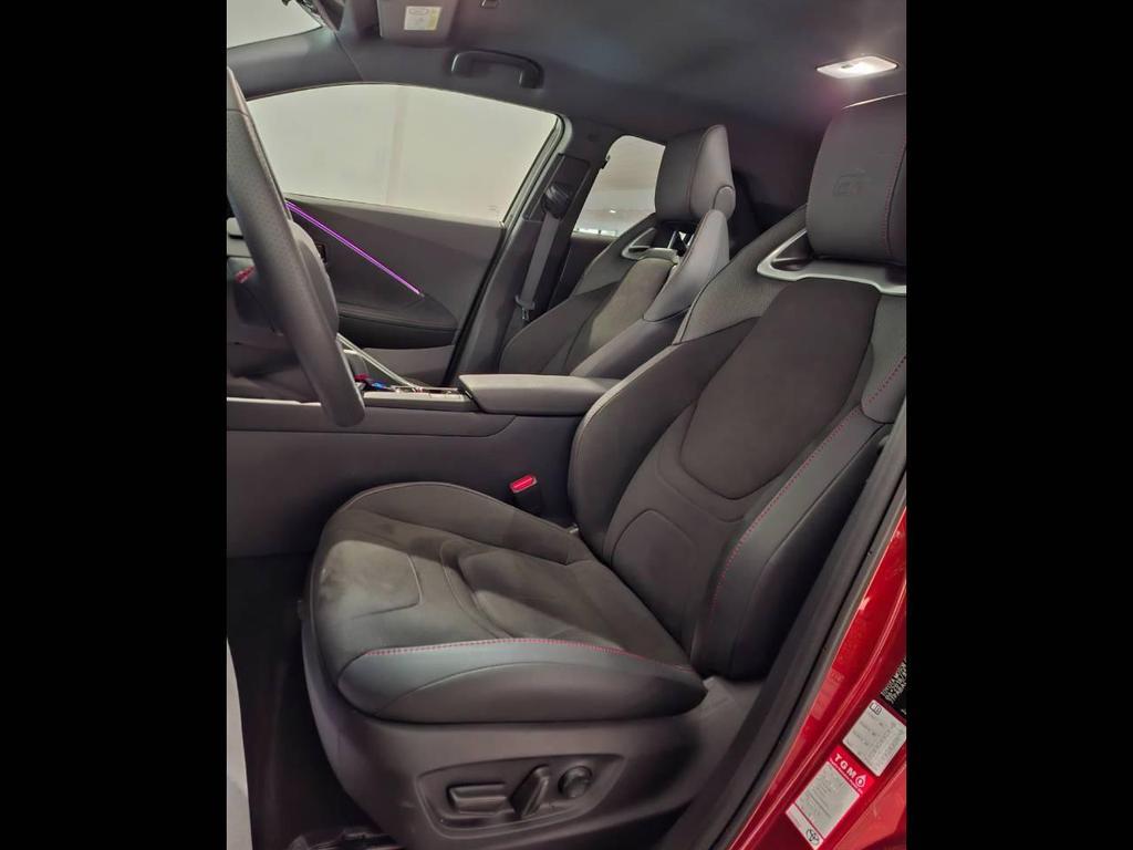 Toyota C-HR 2.0 PHEV GR Sport FWD E-CVT