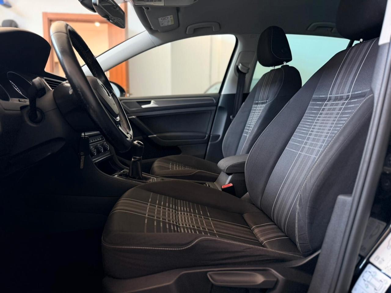 Volkswagen Golf 1.6 TDI 110 CV DSG 5p. Highline BlueMotion Technology