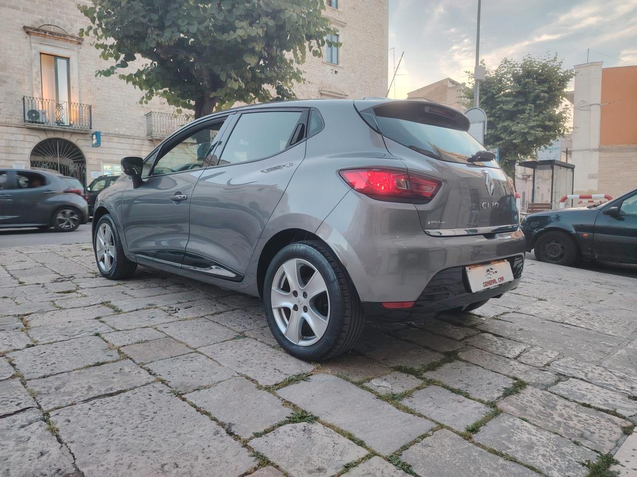 Renault Clio 1.5 dCi 8V 75CV 5 porte Wave