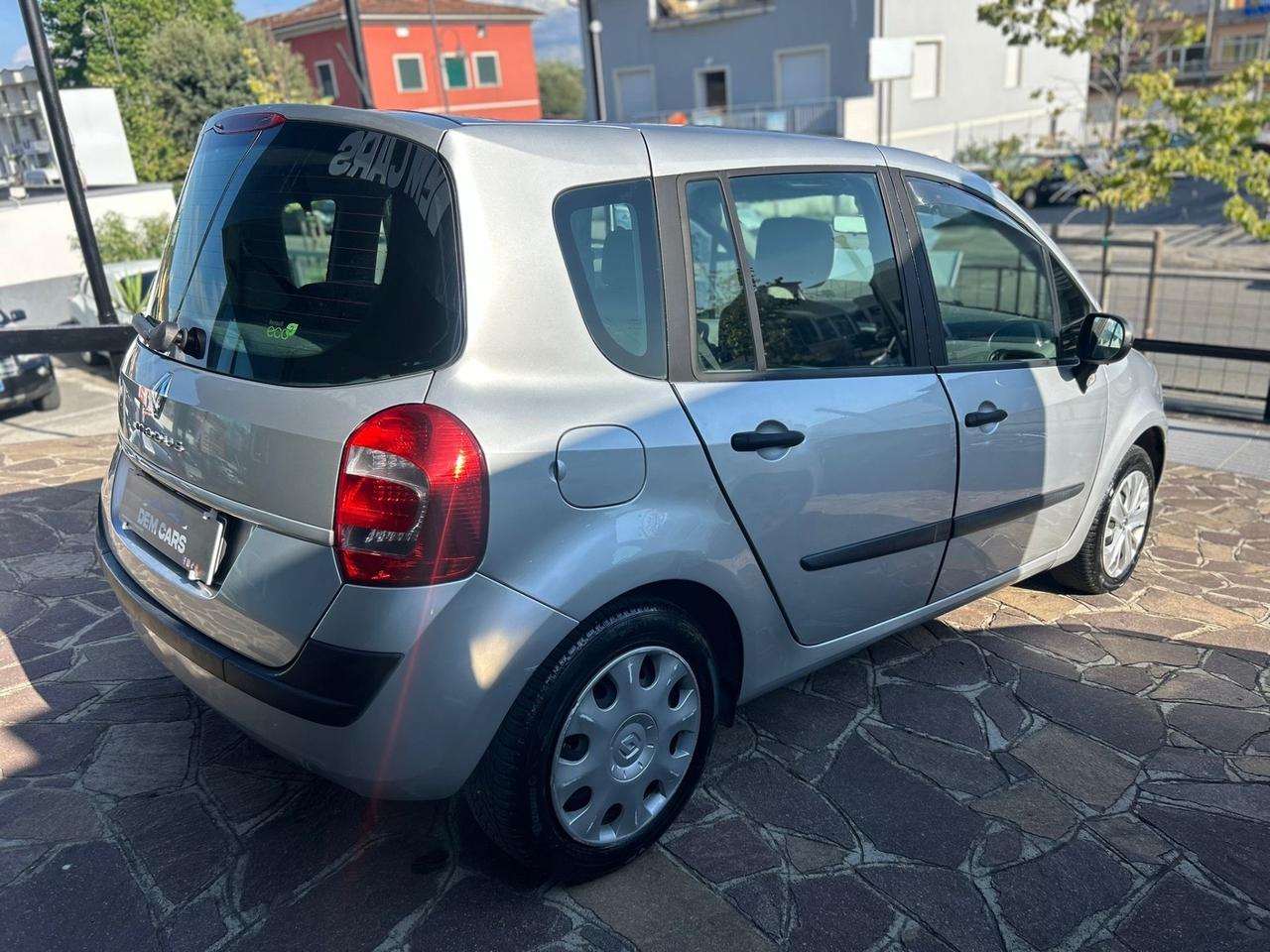 Renault Modus 1.5 dCi 85CV Dynamique