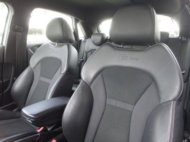Audi A1 A1 SPB 1.6 TDI 105 CV Ambition