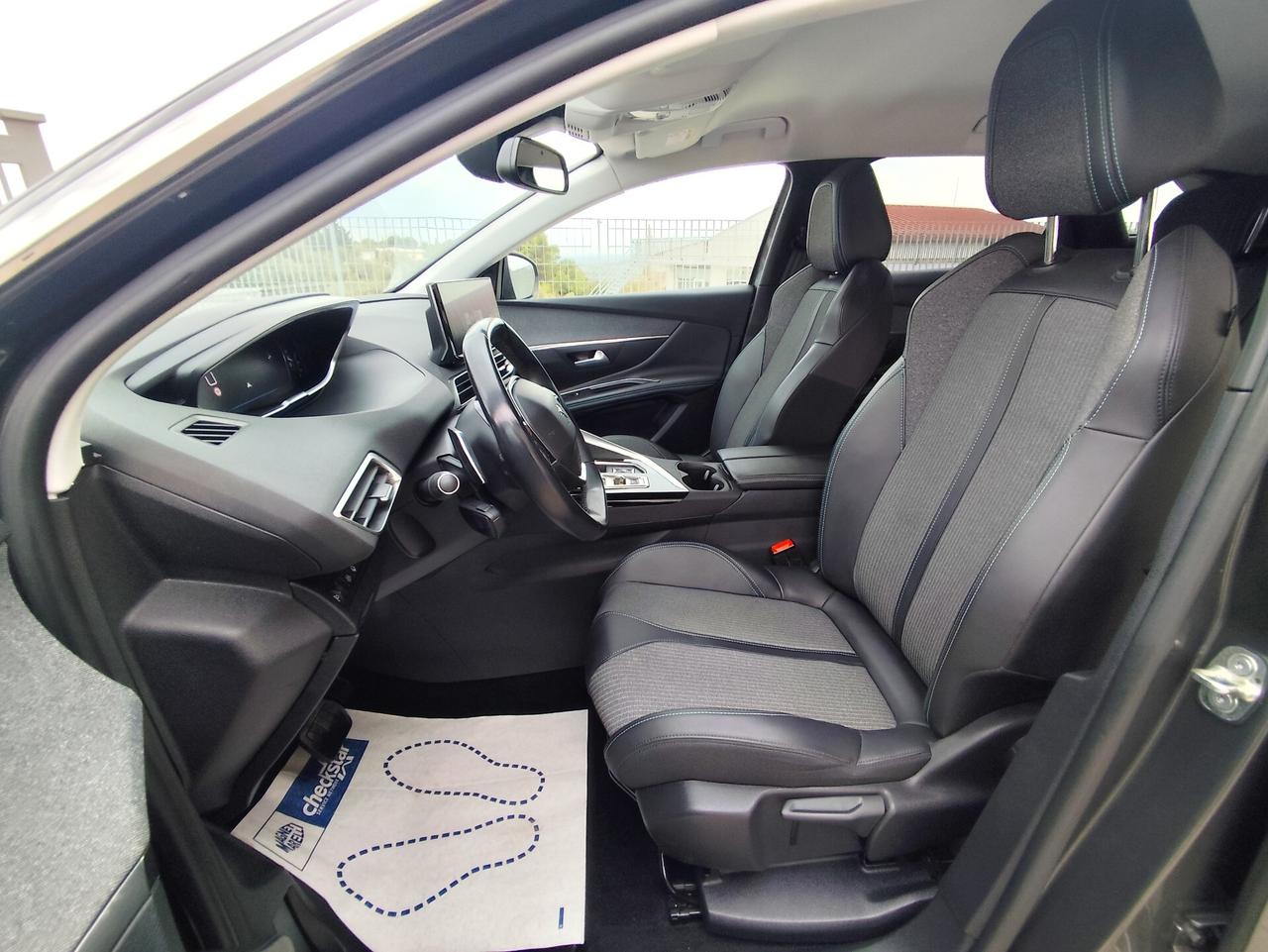 Peugeot 3008 BlueHDi 130 S&S EAT8 Allure Pack
