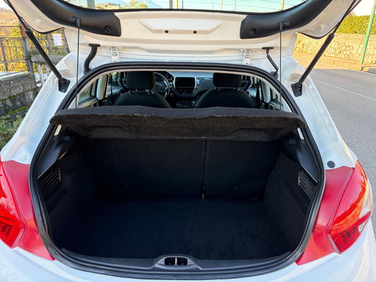 Peugeot 208 1.4 HDi 68CV 5 porte Access