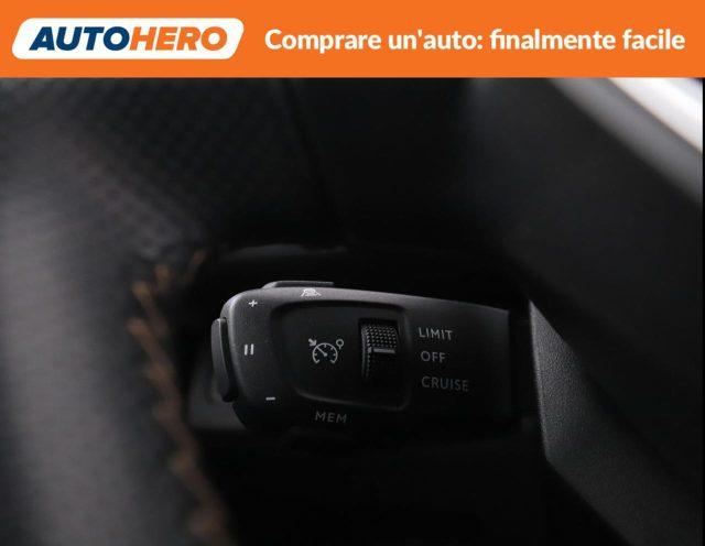 PEUGEOT 3008 Hybrid4 300 e-EAT8 GT