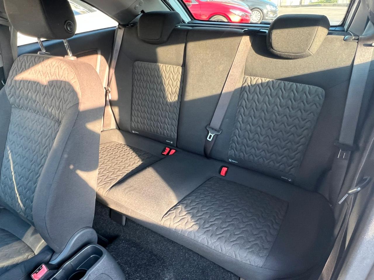Opel Corsa 1.4 16V 3 porte Edition