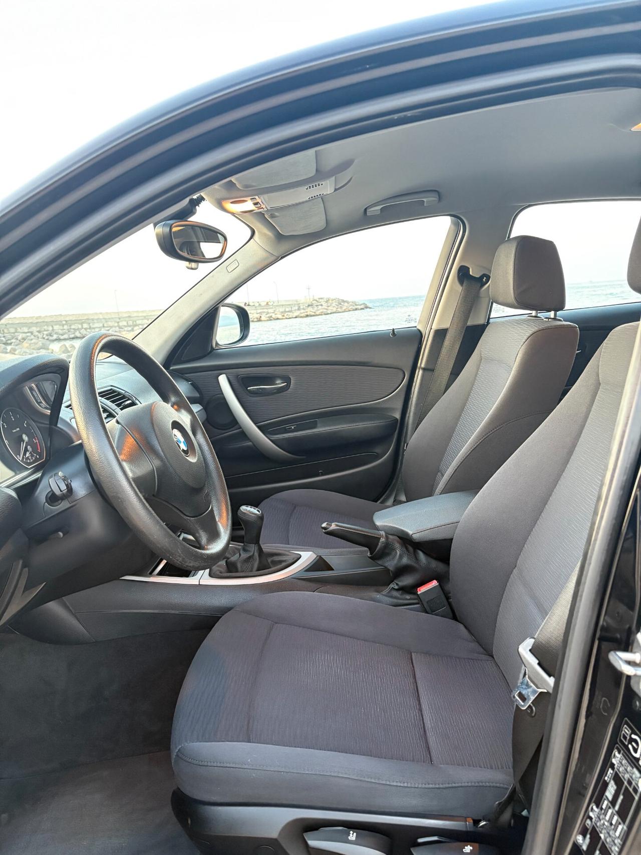 Bmw 116d 2.0 116CV total black