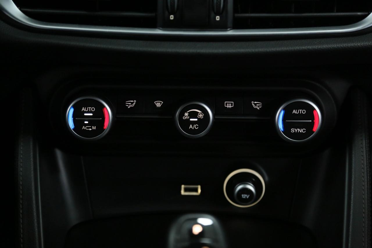 Alfa Romeo Stelvio 2.2 Turbodiesel 210 cv AT8 Q4 Super