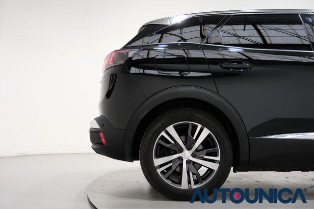 PEUGEOT 3008 HYBRID4 300 E-EAT8 ALLURE PACK