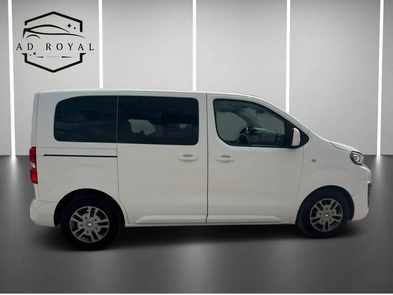 Peugeot Traveller BlueHDi 100 S&S Compact Business 01/2020