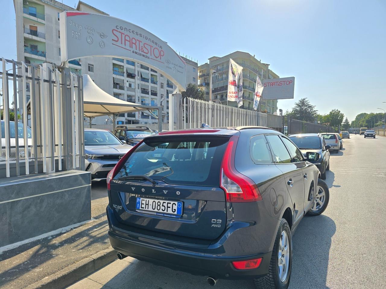 Volvo XC 60 XC60 D5 AWD Geartronic R-design