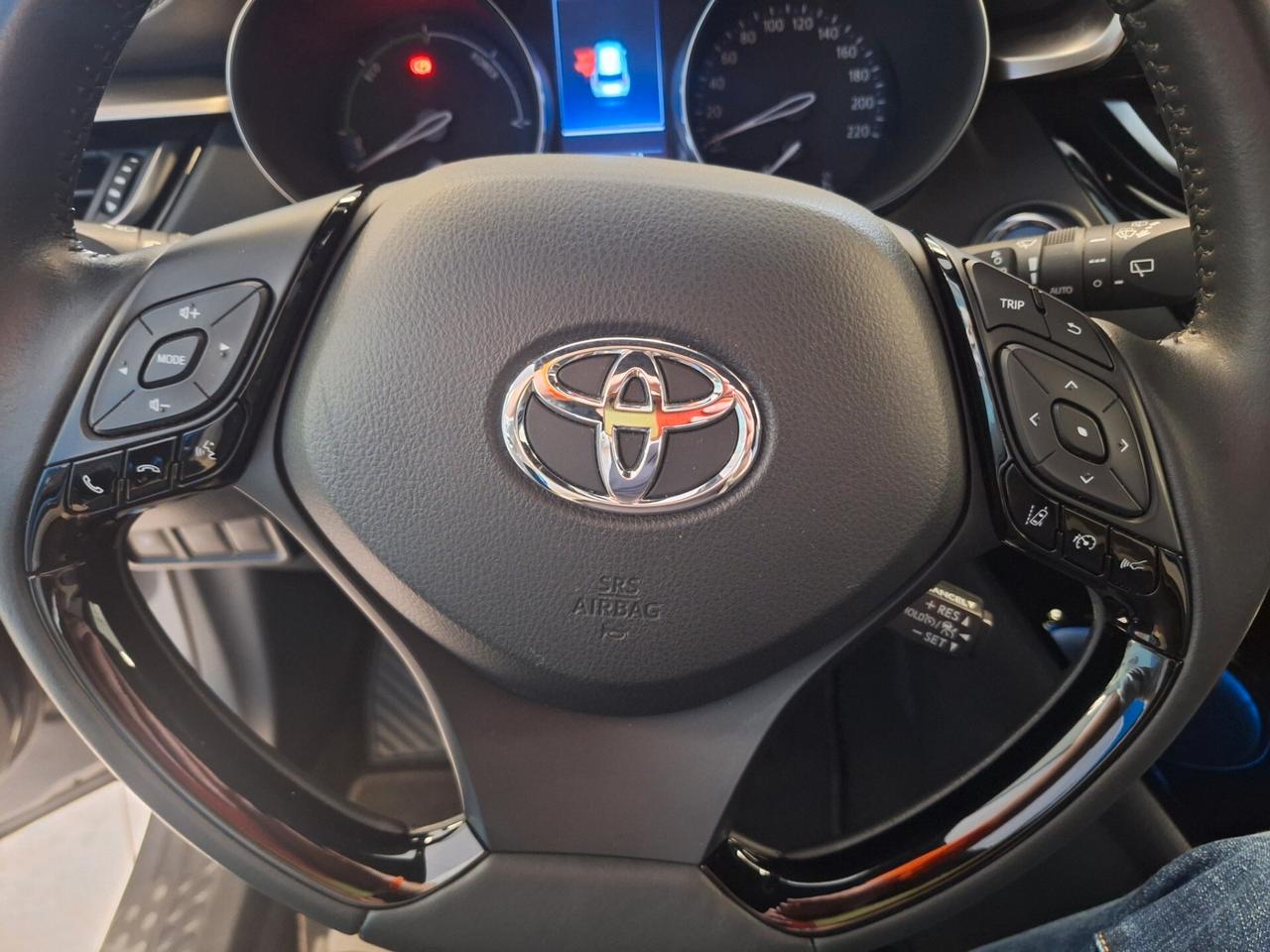 Toyota C-HR 2.0 Hybrid E-CVT Lounge