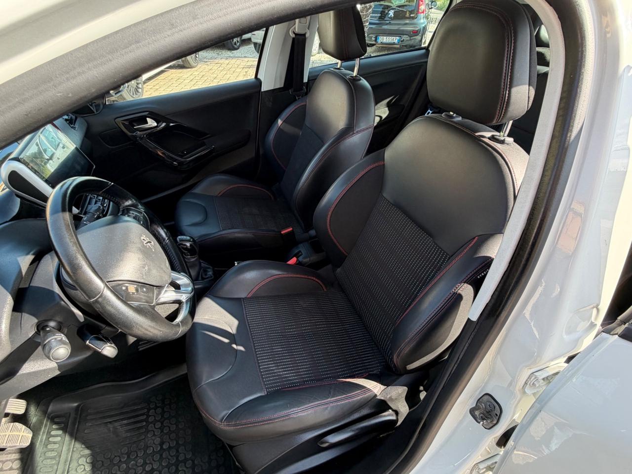 Peugeot 208 BlueHDi 75 5 porte Allure