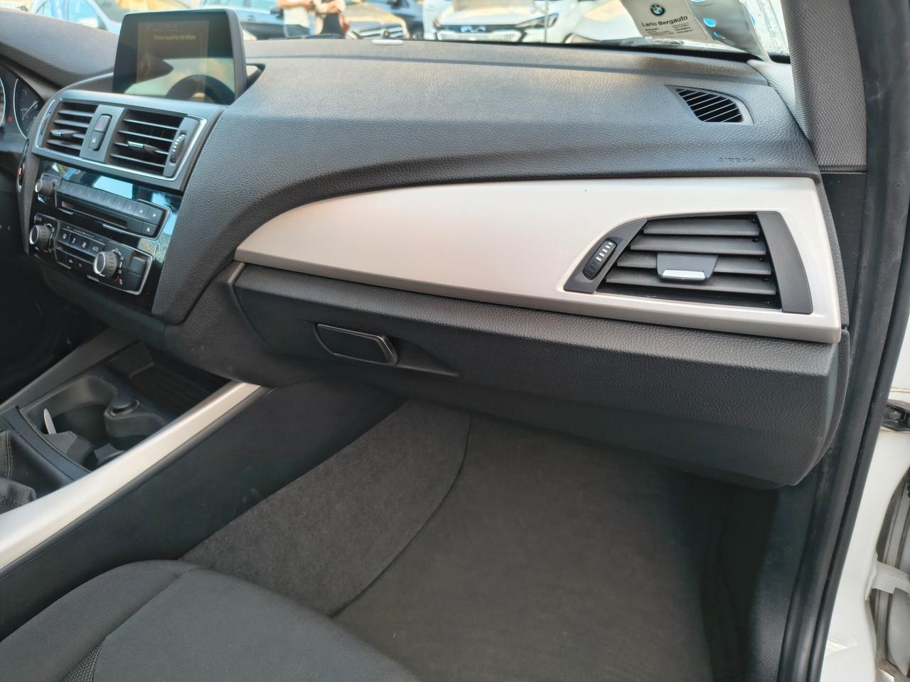 BMW SERIE 1 116 DIESEL SPORT 130.000 KM 2016