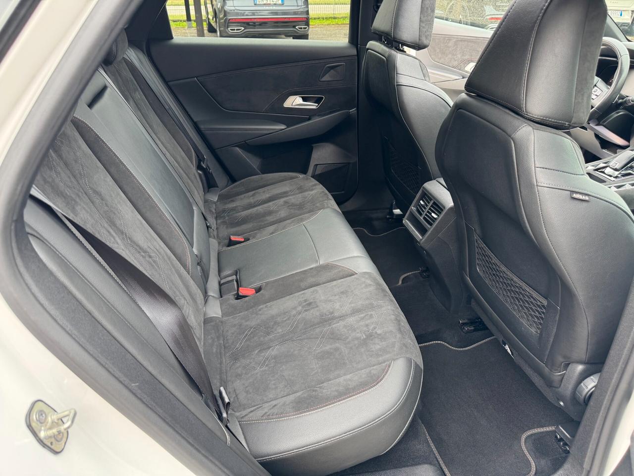DS 7 Crossback BlueHDi 130 aut. Grand Chic TETTO 1 PROPRIETARIO