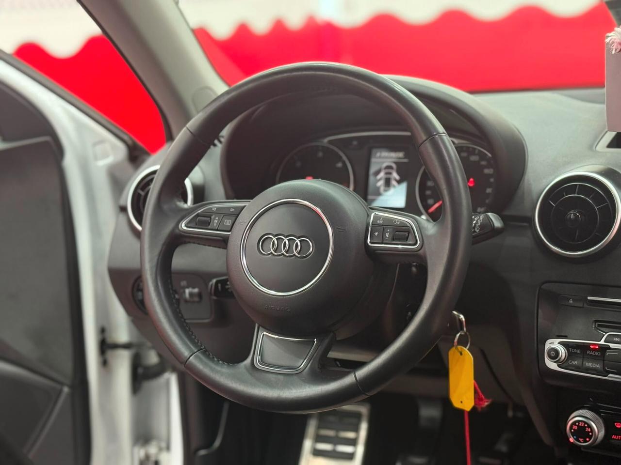 Audi A1 SPB 1.6 TDI 116cv s-line - 2016