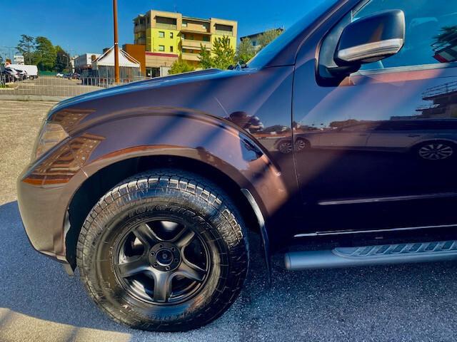 Nissan Navara 2.5 dCi 190CV Cabina Singola 4x4