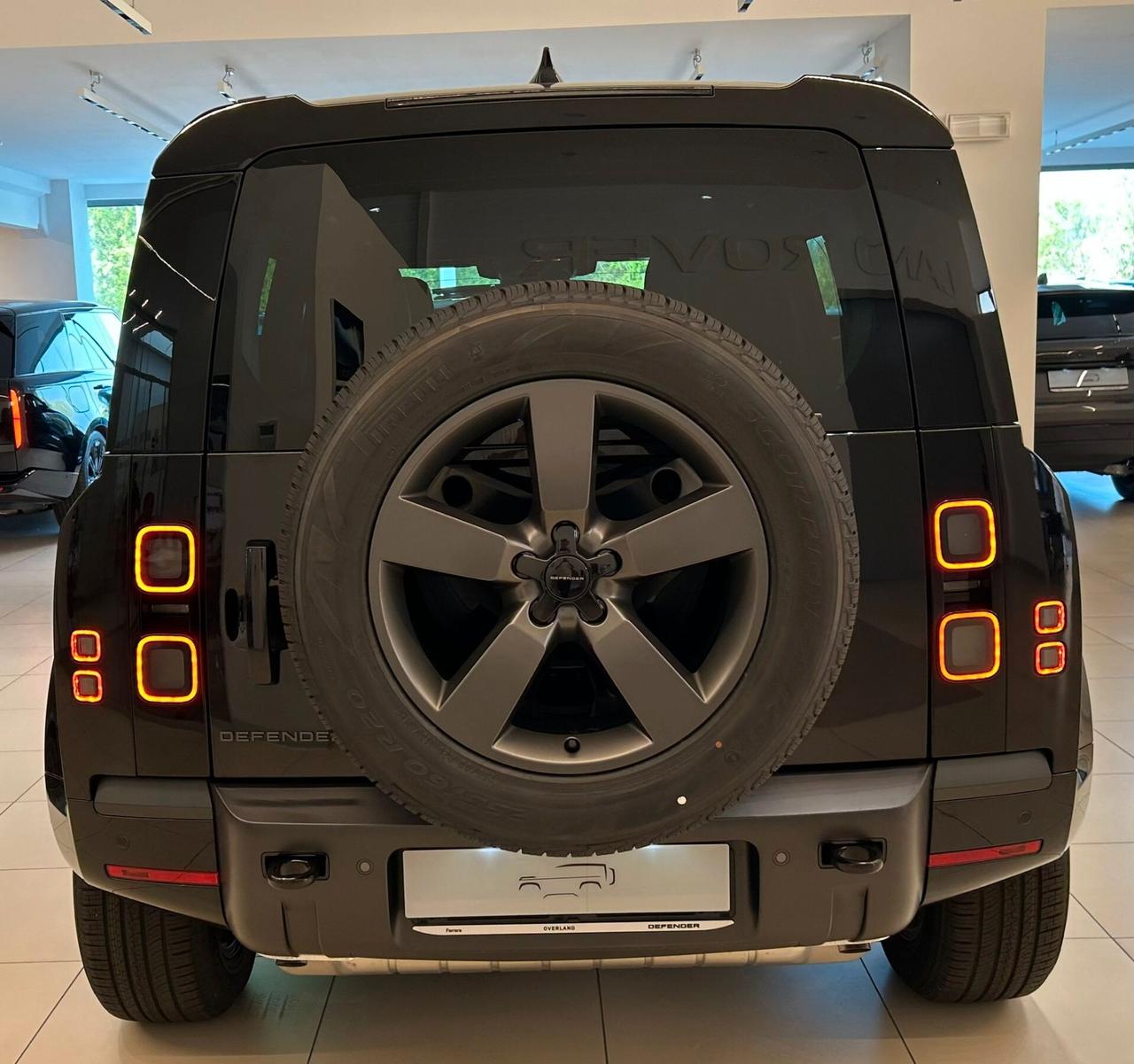 Land Rover Defender 110 2.0 Si4 PHEV 300 CV AWD Auto X-Dynamic SE
