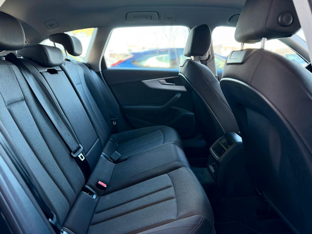 Audi A4 Avant 35 TDI/163 CV S tronic Business