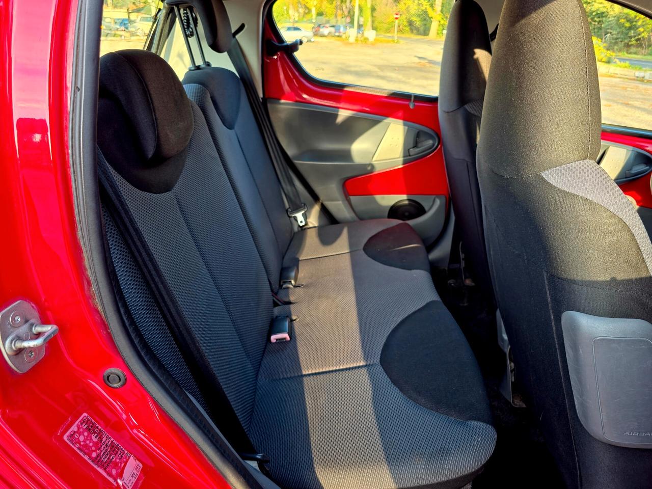 Toyota Aygo 1.0 12V VVT-i 5 porte Sol 2007-E4 Manuale NEO