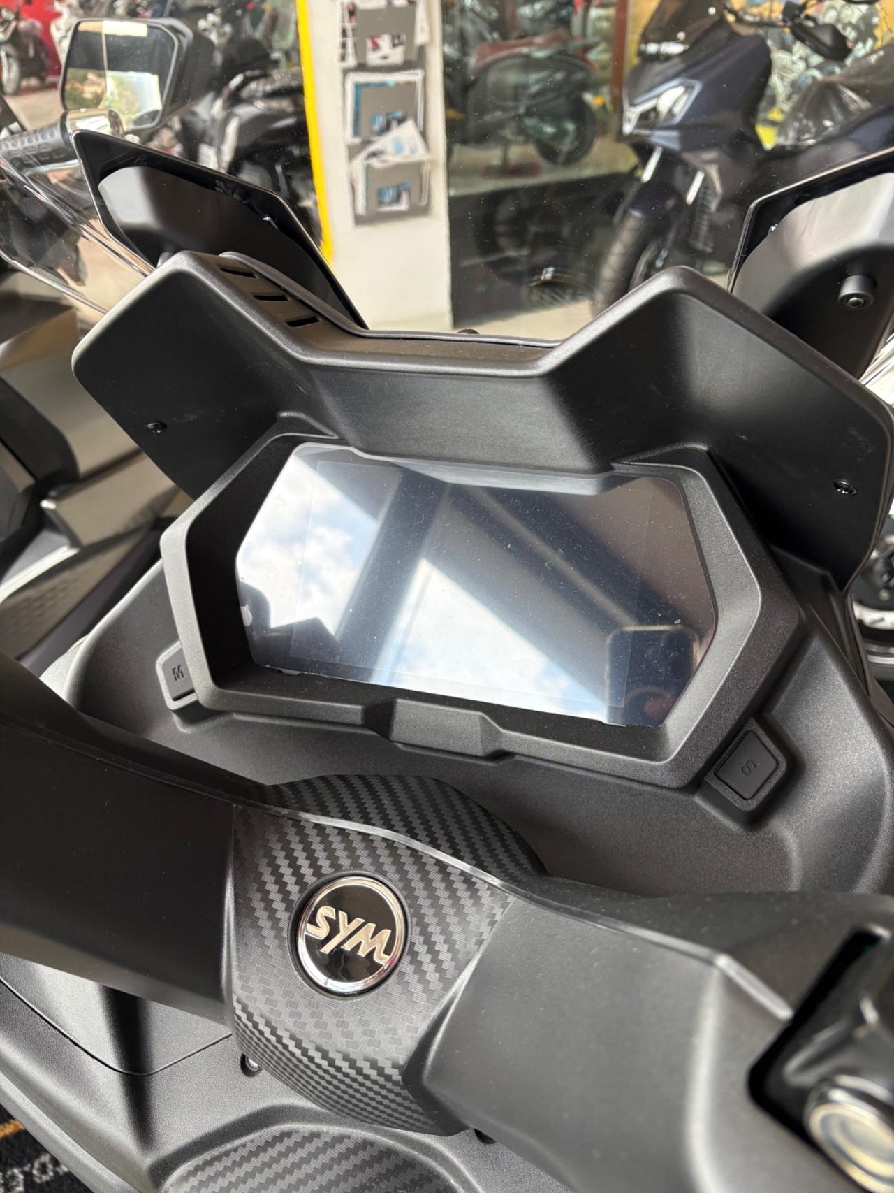 Sym Joymax 300