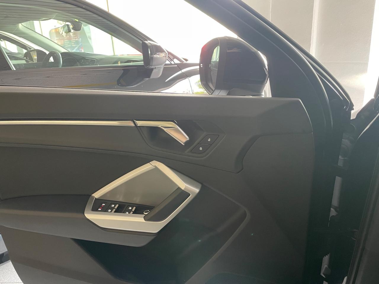 Audi Q3 35 TDI quattro S tronic Business