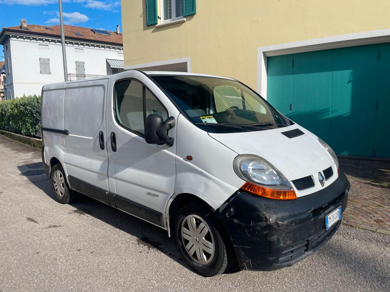 RENAULT TRAFIC 1.9 DCi 100CV