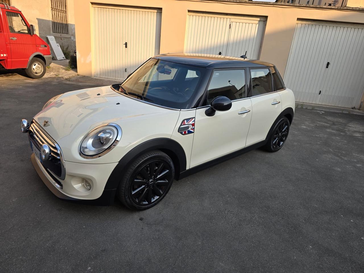 Mini Cooper d 1.5 116cv full perfetta tutta tagliandata casa madre accetto permute