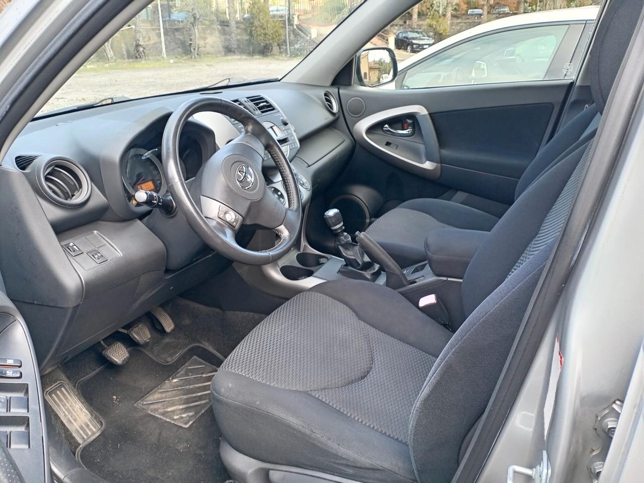 Toyota RAV 4 RAV4 2.2 D-4D 136 CV Luxury