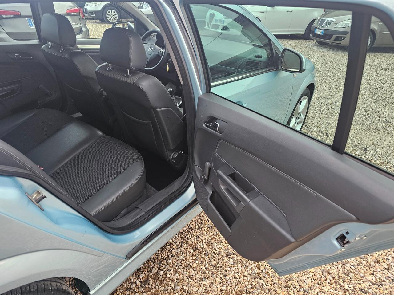 Opel Astra 1.7 CDTI 110CV Station Wagon Cosmo