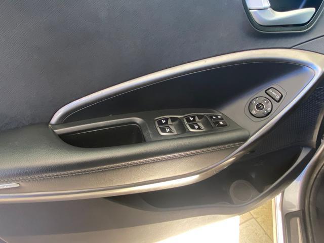 HYUNDAI Santa Fe 2.2 CRDi 4WD A/T XPossible