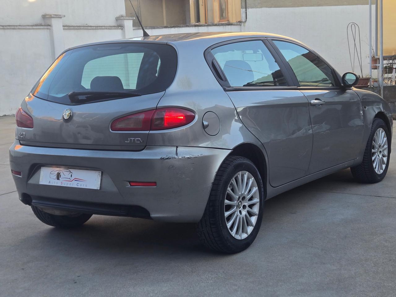 Alfa Romeo 147 5p 1.9 jtd Murphy&Nye 120cv