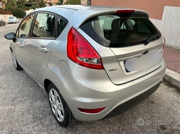 Ford Fiesta 1.4 TDCi 5p. Ghia