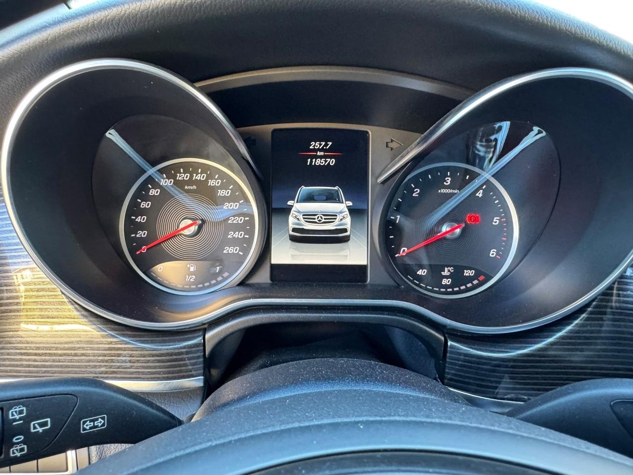 Mercedes-benz V Mercedes Benz -Klasse 300ED/L