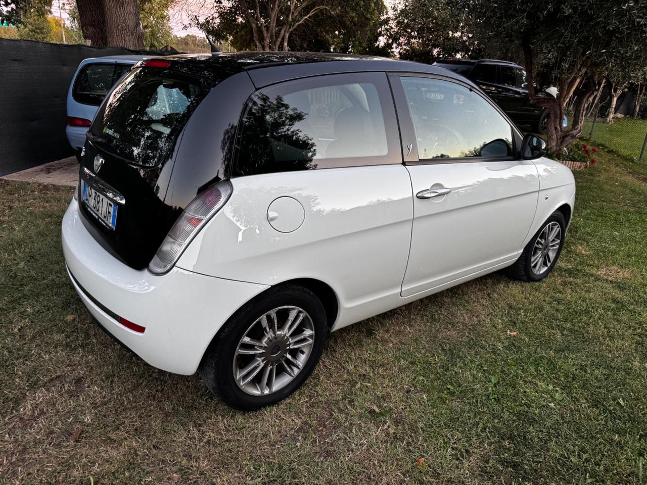 Lancia Ypsilon 1.4 Modamilano GPL